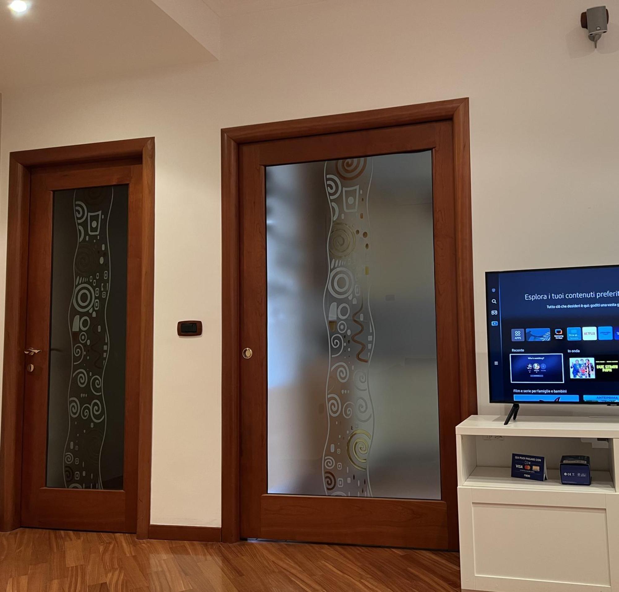 Revis 84 Apartment Napoli Exterior foto